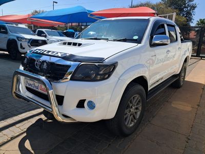 2014 Toyota Hilux 3.0 D-4D Raider 4x4 Auto Double-Cab
