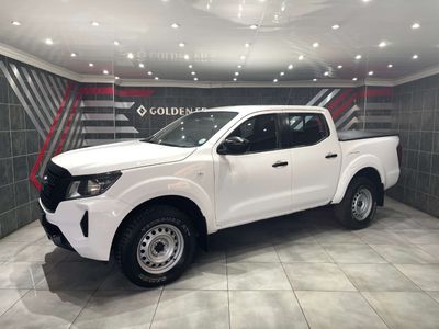 2022 Nissan Navara 2.5 DDTi SE Double-Cab
