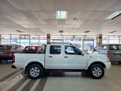 2017 Nissan NP300 2.4i Hi-Rider Double-Cab