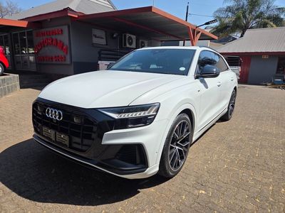 2021 Audi Q8 55 TFSI quattro Auto