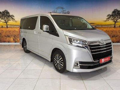 2022 Toyota Quantum 2.8 VX 6-seat
