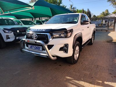2017 Toyota Hilux 2.4 GD-6 Raised Body SRX Extended Cab