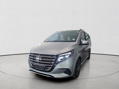 2025 Mercedes-Benz V-Class V300d Exclusive