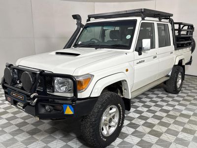 2016 Toyota Land Cruiser 79 4.5 D Double-Cab