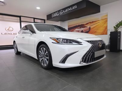 2024 Lexus ES 300h EX