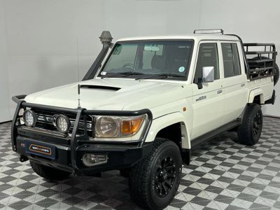 2016 Toyota Land Cruiser 79 4.5 D Double-Cab