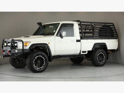 2015 Toyota Land Cruiser 79 4.5 D Single-Cab