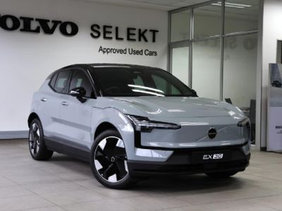 2026 Volvo EX30 Cross Country