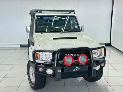 2020 Toyota Land Cruiser 79 4.5 D Namib Double-Cab