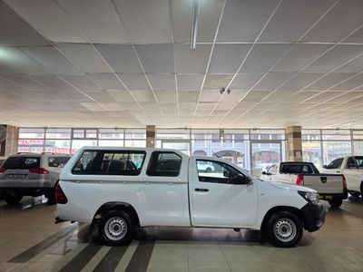 2021 Toyota Hilux 2.0 VVTI S AIRCON Single-Cab (Petrol,Manual)