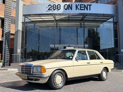 1985 Mercedes-Benz E-Class 200