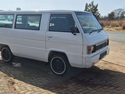1996 Mitsubishi L300 Spacestar