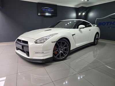 2014 Nissan GT-R Premium