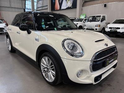 2015 MINI Hatch Cooper S 5-dr Auto