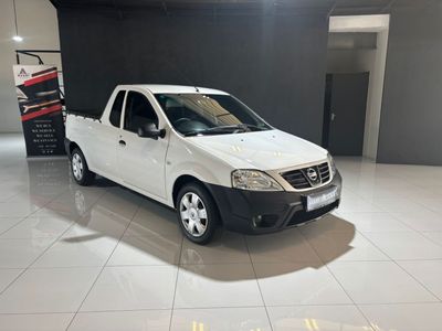 2024 Nissan NP200 1.6 A/C Safety Pack