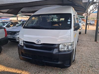 2012 Toyota Quantum 16 seater