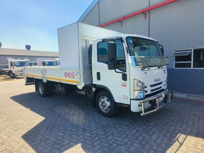 2025 Isuzu NPR 400 AMT C/C