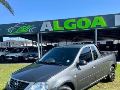 2022 Nissan NP200 1.6 A/C Safety Pack