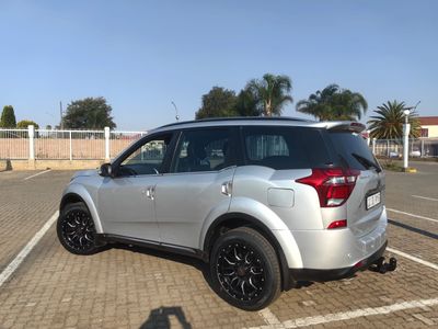 2019 Mahindra XUV 500 2.2D mHawk 7-seat W10 Auto