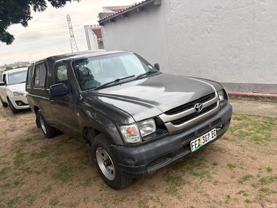 2004 Toyota Hilux 2000i - LWB - Single Cab