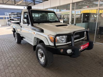 2022 Toyota Land Cruiser 79 4.5 D 70th Edition Single-Cab