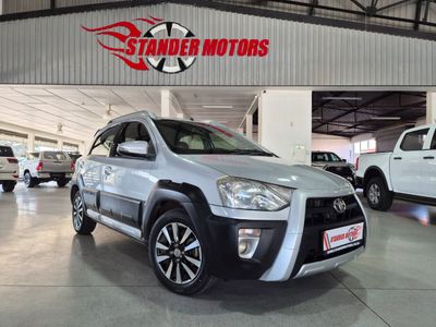 2016 Toyota Etios Cross 1.5 XS 5-dr
