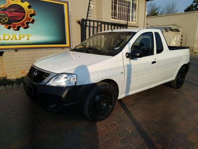 2014 Nissan NP200 1.6 A/C Safety Pack