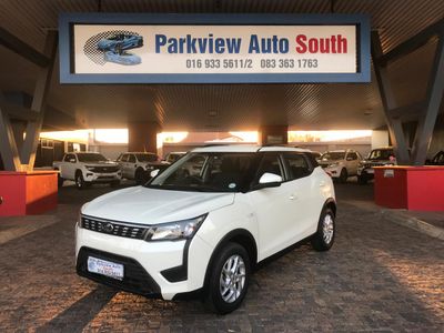 2022 Mahindra XUV 300 1.2T | W6
