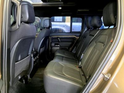 2023 Land Rover Defender 110 D300 X (221kW)