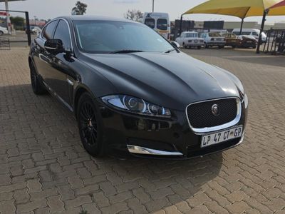 2017 Jaguar XF 2.0 Prestige