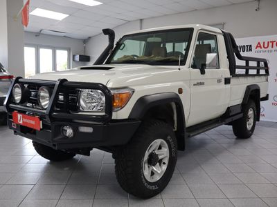 2017 Toyota Land Cruiser 79 4.5 D Single-Cab