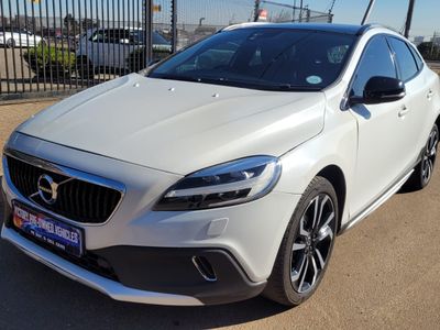 2019 Volvo V40 D3 Momentum Auto