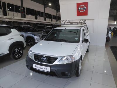 2023 Nissan NP200 1.6 A/C Safety Pack
