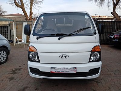 2010 Hyundai H100 Bakkie 2.6i D Tipper