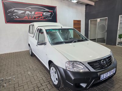 2023 Nissan NP200 1.6 A/C Safety Pack