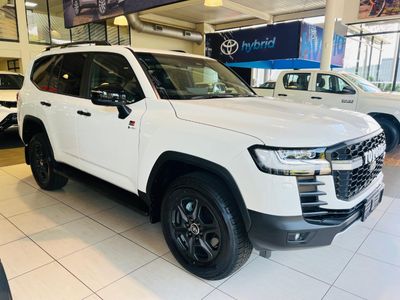 2026 Toyota Land Cruiser 300 V6 3.5T 1M HEV GR-S