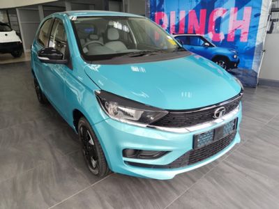 2026 TATA Tiago 1.2 XT
