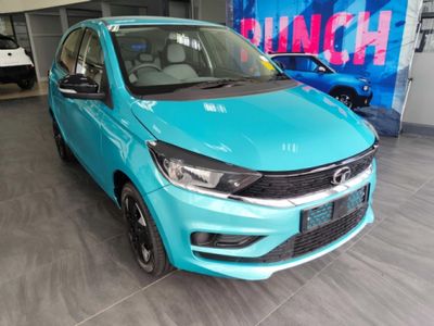 2026 TATA Tiago 1.2 XT
