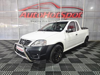 2023 Nissan NP200 1.6 A/C Safety Pack