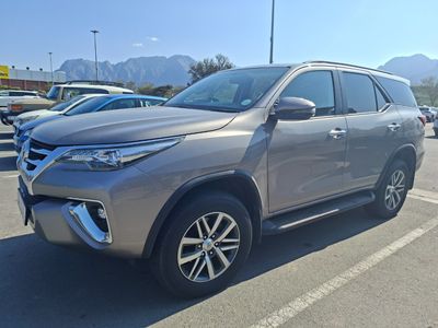 2019 Toyota Fortuner 2.8 GD-6 Raised Body