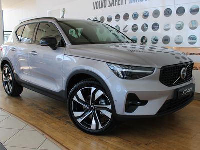 2026 Volvo XC40 B4 Plus Dark Geartronic Mild-Hybrid