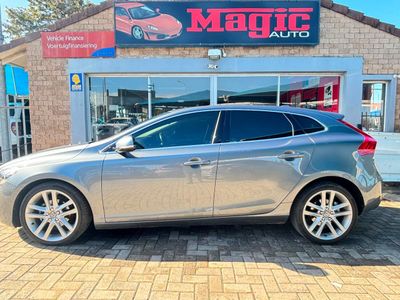 2015 Volvo V40 D2 Excel