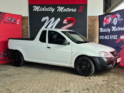 2019 Nissan NP200 1.6 A/C Safety Pack