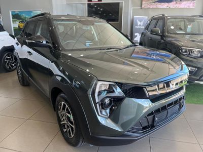 2026 Mahindra XUV 3XO 1.2T AX5 Auto