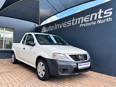 2022 Nissan NP200 1.6 A/C Safety Pack