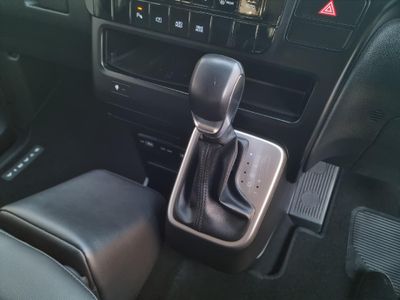 2022 Hyundai Staria 2.2d Executive Auto
