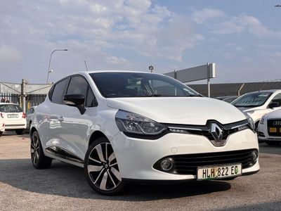 2015 Renault Clio IV 900T Dynamique 5-dr (66kW)