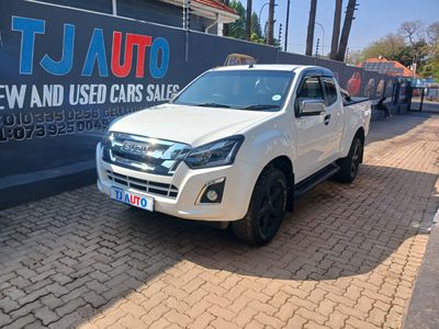 2015 Isuzu KB 300 D-Teq LX Auto Extended Cab