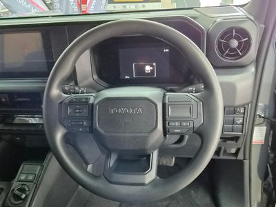 2026 Toyota Land Cruiser FJ 2.7 GX Auto