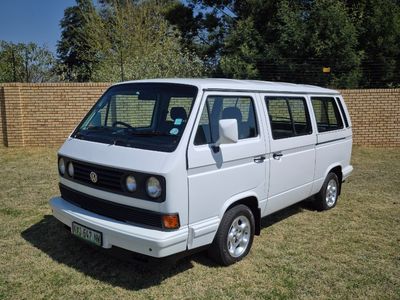 2001 Volkswagen Caravelle Microbus